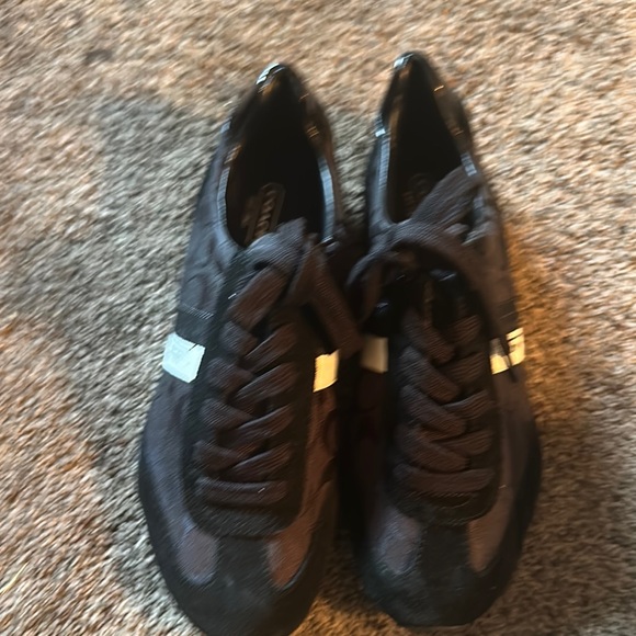 Coach Black Low-Top Sneakers with Suede Accents - Picture 1 of 2